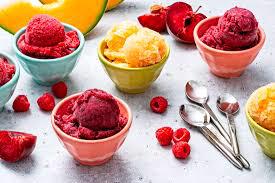 Product image - Sorbet aux fruits et/ou au légumes conditionnés en pot de 200ml, 300ml, 400ml, 700ml, 1000ml. Production possible en plusieurs saveurs.